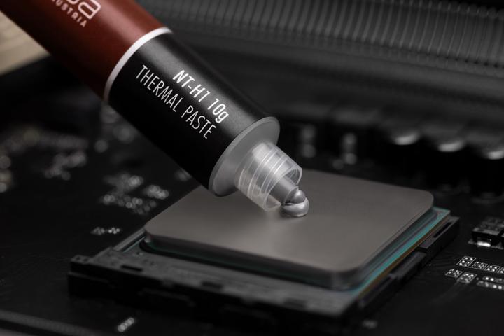 Actual product image Noctua NT-H1 thermal compound (11.80 W/m K, 10 g)