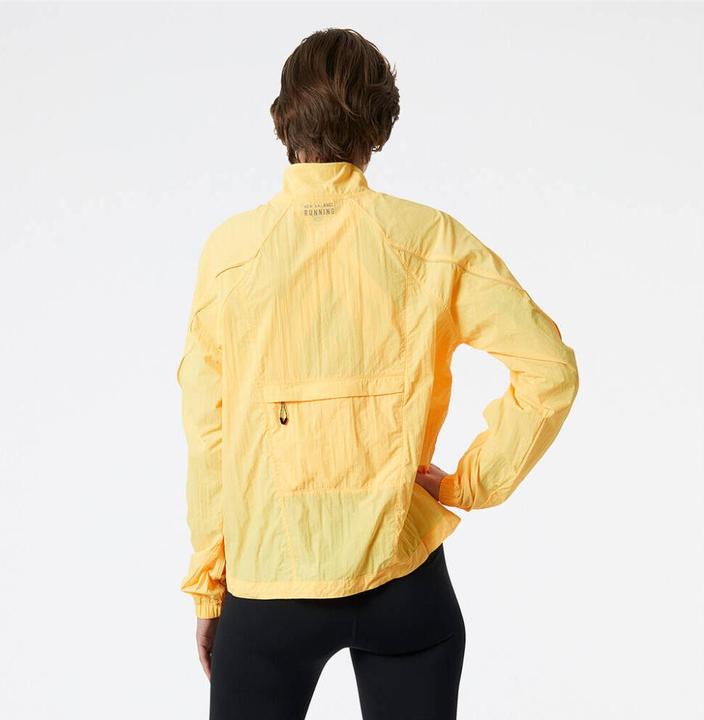 Image du produit New Balance W Impact Run Light Pack Jacket (L)