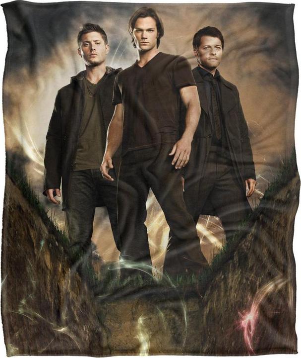 Produktbild Supernatural Decke Gruppenpose (152 x 127 cm)