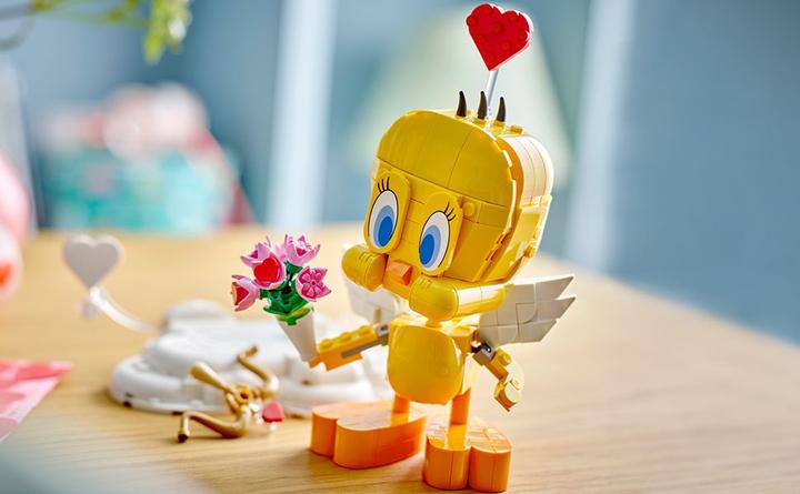 Actual product image LEGO Liebesbote Tweety (40824, LEGO DC)