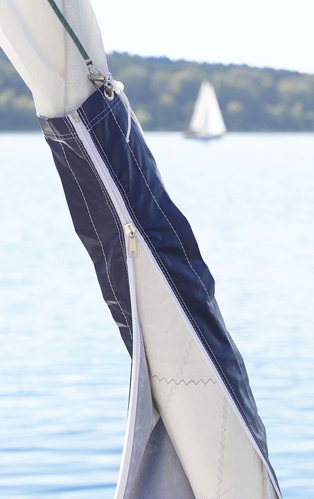 Produktbild Compass Vorsegel-Schutzschlauch 40-65 cm Umfang, 6,40-13,90 m Länge