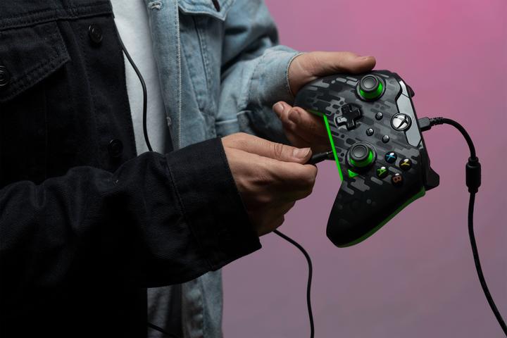 Actual product image PDP Wired Controller (PC, Xbox Series X, Xbox One X, Xbox Series S, Xbox One S)