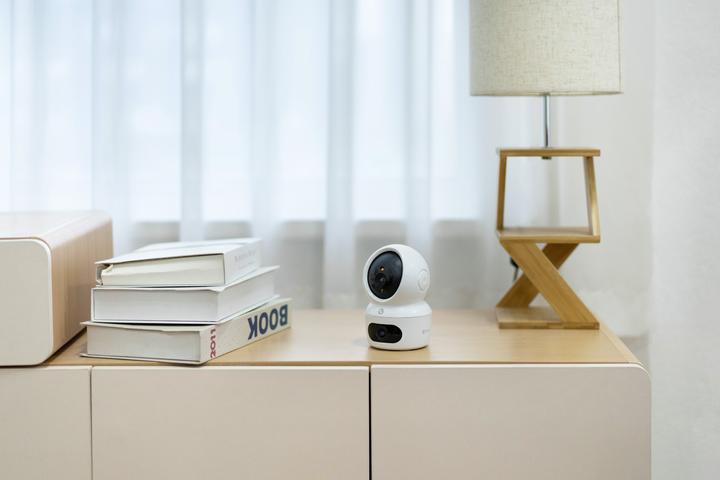 Actual product image EZVIZ H7c Dual (2560 x 1440 Pixels)