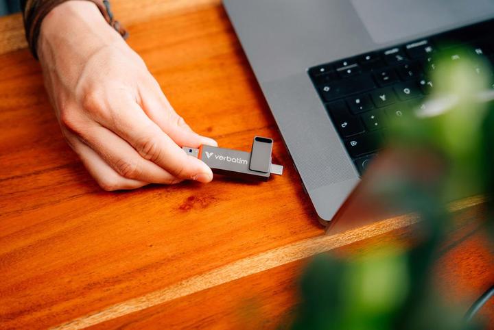 Image du produit Verbatim Dual QuickStick (1000 Go, USB 3.2)