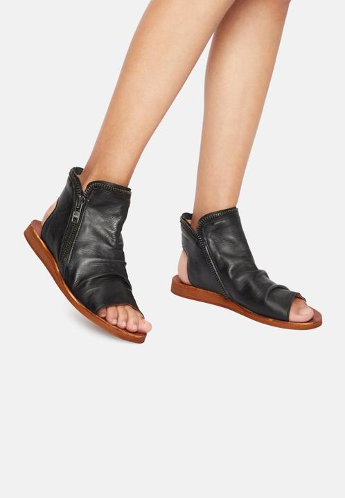 Produktbild Felmini CAROLINA D054 - Flache Sandalen aus echtem Leder mit Wascheffekt und Lederfutter. Nachhaltig produzi (41)