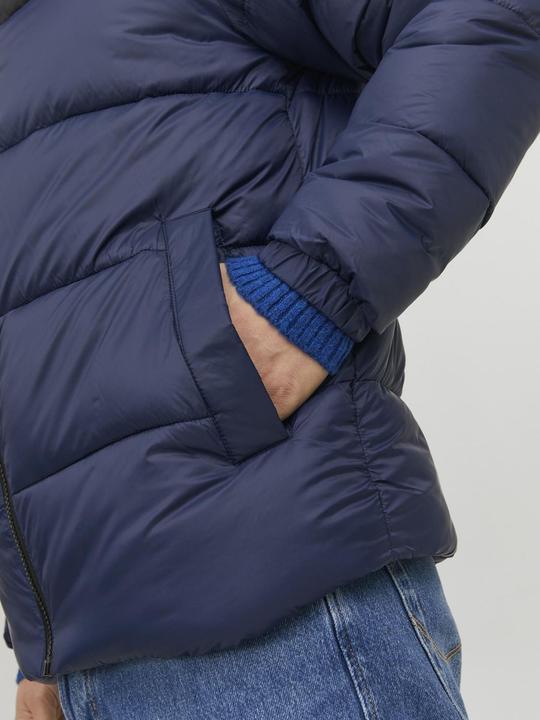 Produktbild Jack & Jones Kapuzen Wattierte Jacke (XL)