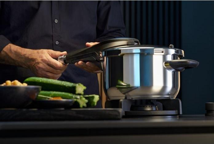 Actual product image WMF Steam / pressure cooker (22 cm, Steam cooker, Stainless steel)