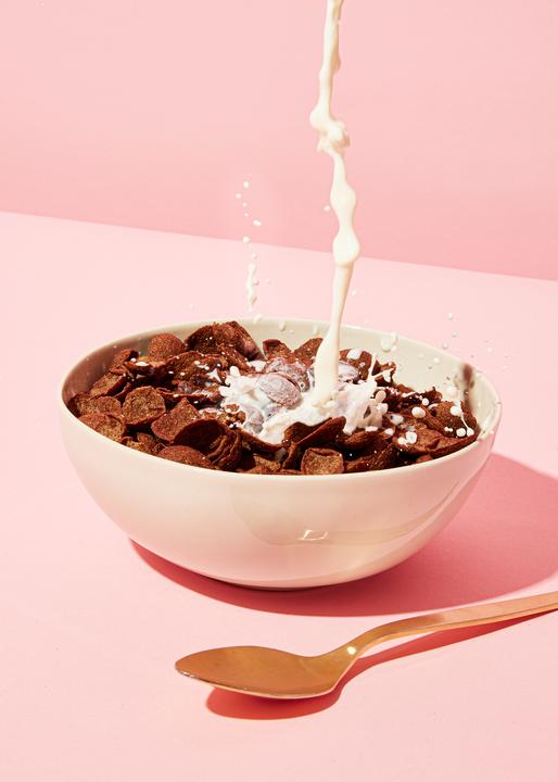 Produktbild KoRo Knusprige Bio Frühstücksgetreidekost-Schalen mit Schokoladengeschmack und Dattelzucker gesüsst (1000 g)