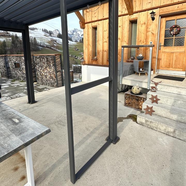 Actual product image Ventaris Horizontal slatwall 1.23m polar white (6 cm, 123 cm)