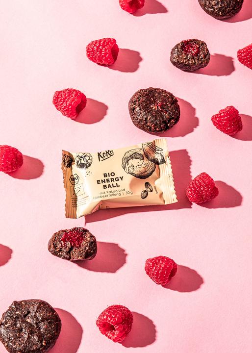 Actual product image KoRo Organic date-based snack ball with sweet raspberry-flavoured filling (Raspberry, 30 g)