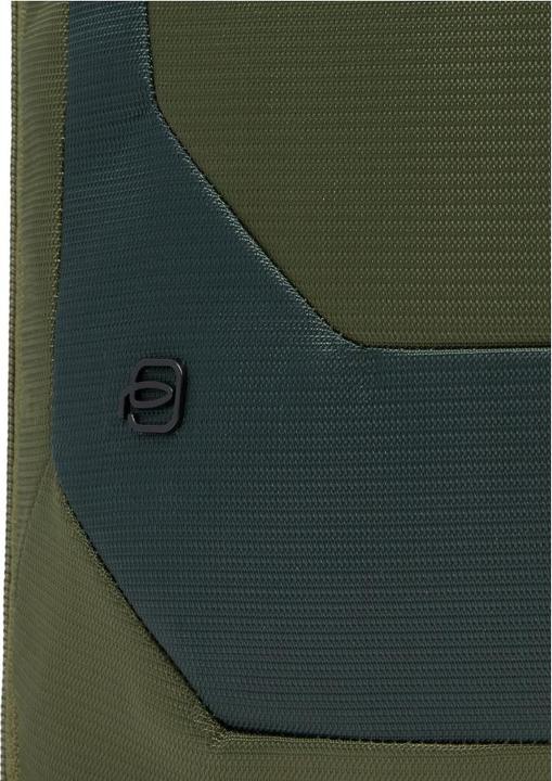 Actual product image Piquadro Reise-Laptop-Rucksack 15,6" aus recyceltem Stoff (36 l)