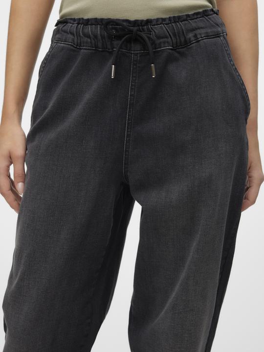 Image du produit Vero Moda VMCALLIE Mid Rise Karotte, locker geschnitten Jeans Locker geschnitten (34)