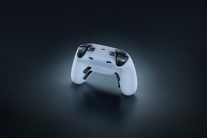 Actual product image Razer Wolverine V3 Pro (Xbox Series X, PC, Xbox Series S)