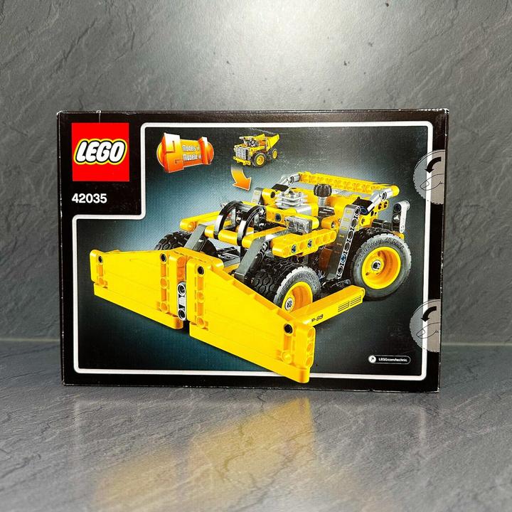 Actual product image LEGO Technic Mining Truck (42035, LEGO Technic)