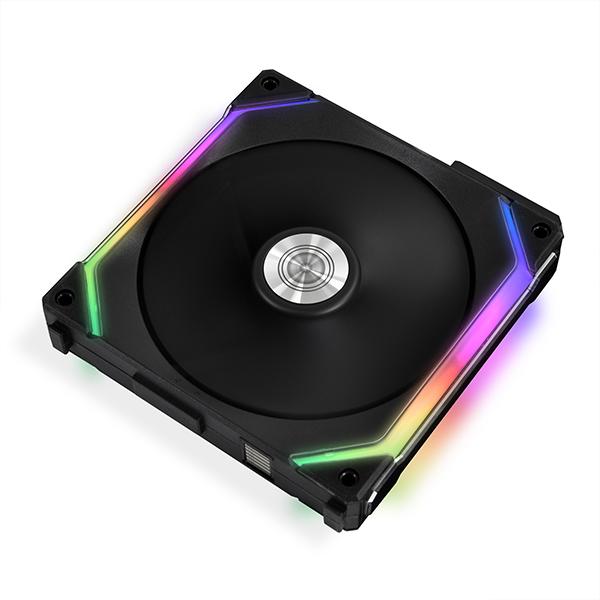 Actual product image Lian-Li UNI FAN SL120 RGB PWM fan, pack of 3 (120 mm, 3 x)