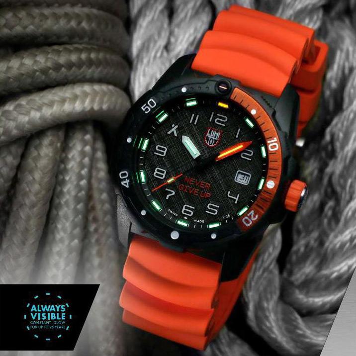 Produktbild Luminox Bear Grylls (Taucheruhr, 42 mm)