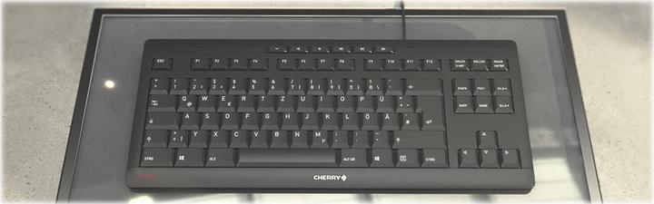 Actual product image CHERRY Stream (US, Cable)