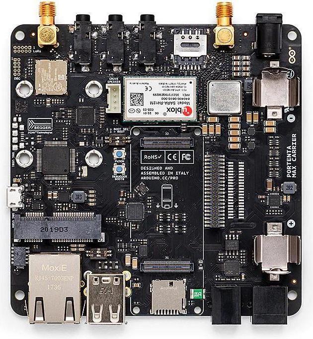Actual product image Arduino ABX00043 Portenta Max Carrier