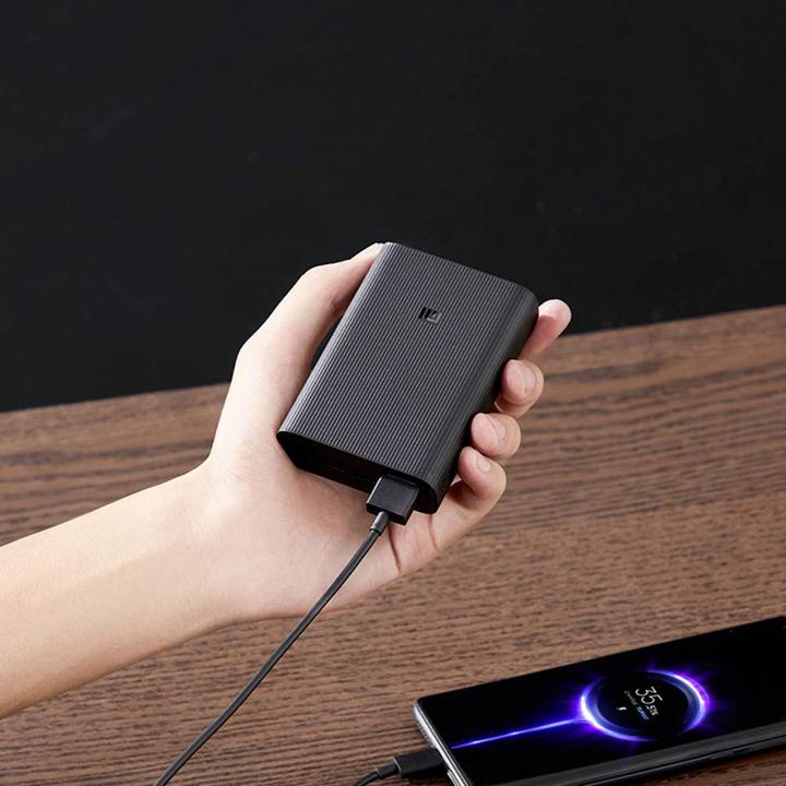 Actual product image Xiaomi Mi 3 Ultra Compact (10000 mAh, 22.50 W, 37 Wh)