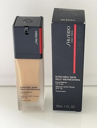 Actual product image Shiseido Synchro Skin Self-Refreshing - Foundation SPF 30 Bamboo 330 (330 Bamboo)