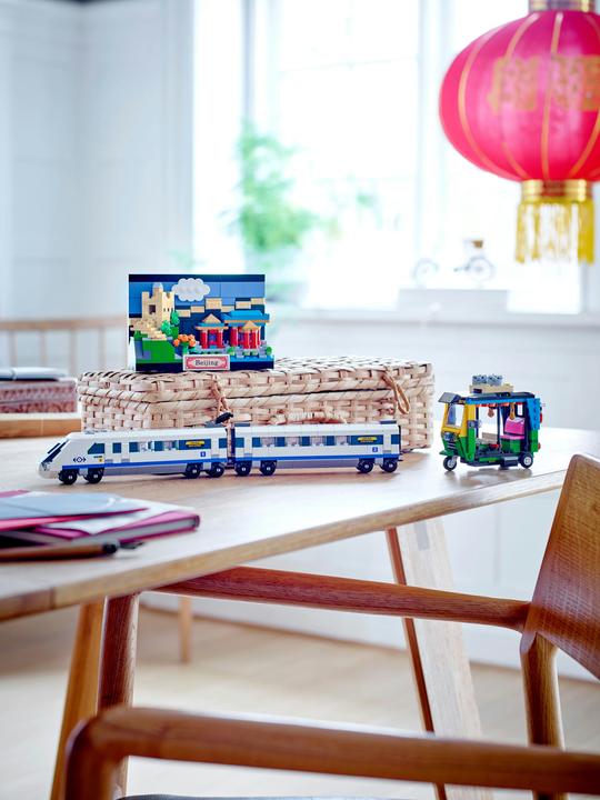 Actual product image LEGO Creator postcard from Beijing (40654, LEGO Creator Expert)
