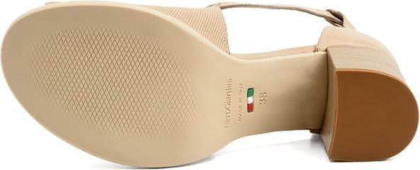 Actual product image Nero Giardini Lucky (38)