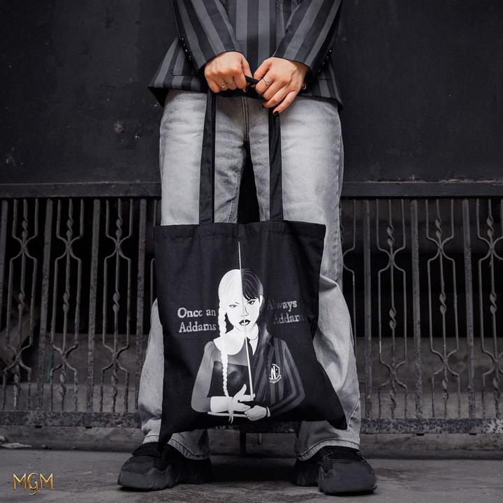 Image du produit Cinereplicas Wednesday sac shopping Wednesday