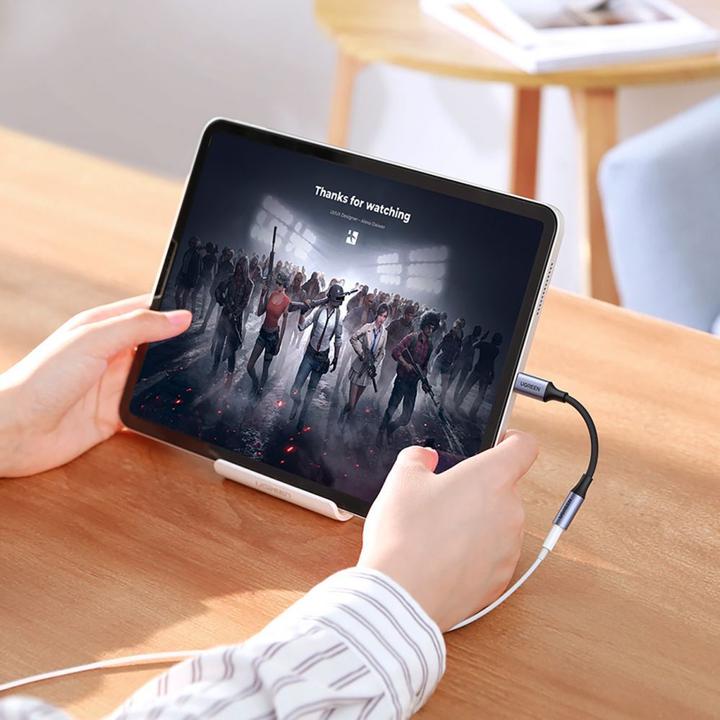 Immagine prodotto Ugreen AV161 adattatore per cuffie mini jack 3,5 mm (femmina) / USB-C (maschio) 10 cm - grigio (Jack da 3.5mm, USB tipo C)