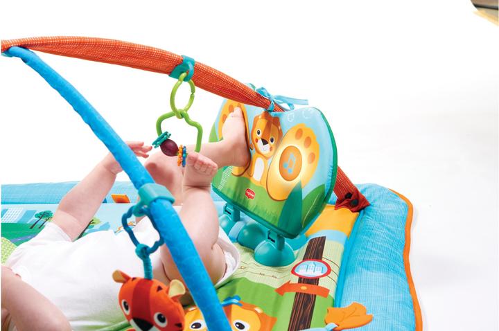 Actual product image Tiny Love Gymini Kick and Play Tiny Farm