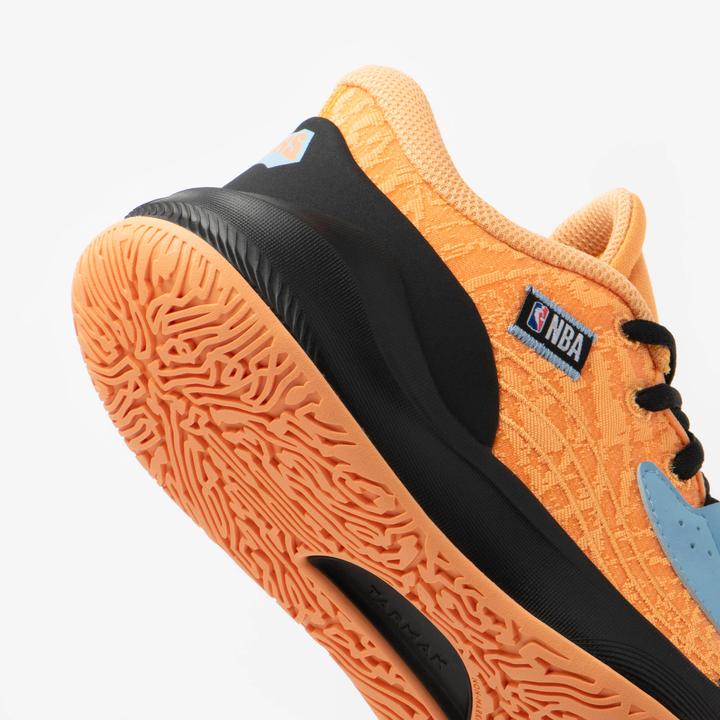 Image du produit Tarmak Chaussures de basket enfants basses NBA Knicks - Fast 900 Low-1 orange (40)