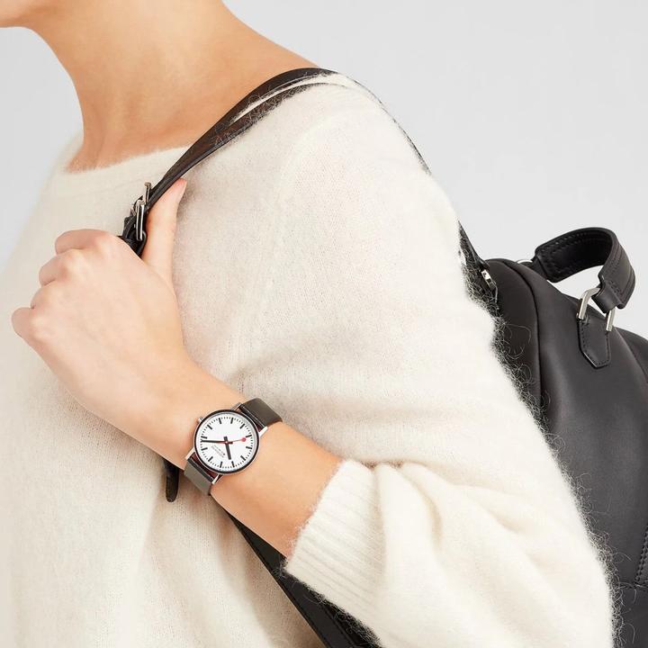 Produktbild Mondaine Classic - Vegan poliert (Analoguhr, Swiss Made, 36 mm)