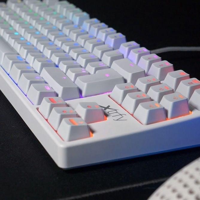 Actual product image CHERRY xtrfy K4 (CH, Cable)