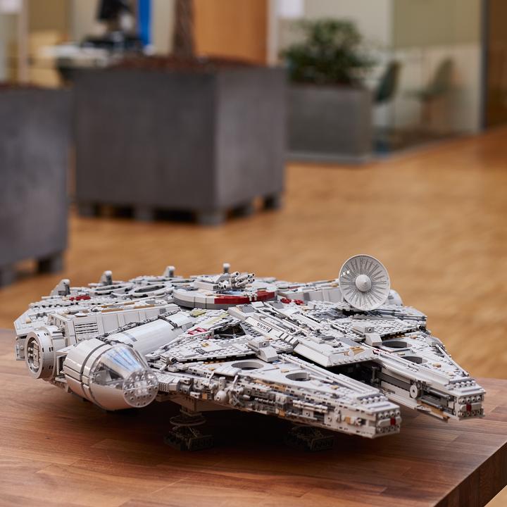Produktbild LEGO Millennium Falcon (75192, LEGO Seltene Sets, LEGO Star Wars)