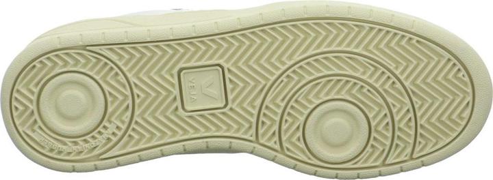 Actual product image Veja V-10 (39)