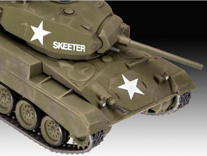 Actual product image Revell Model Set M24 Chaffee