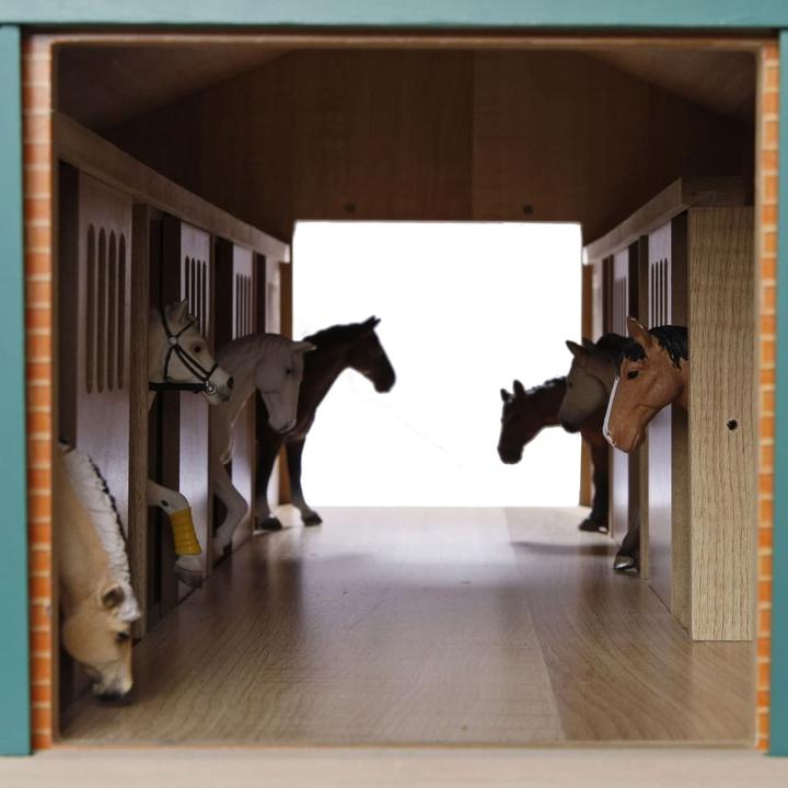 Actual product image Sombo Stable with 7 horse boxes