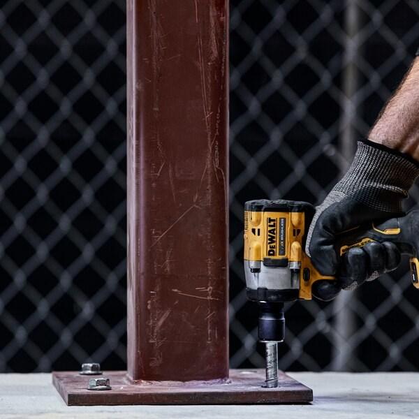 Actual product image DeWalt DCF922NTXJ (Rechargeable battery operated)