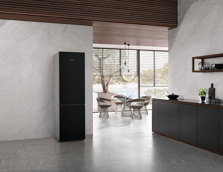Actual product image Miele KFN 4795 CD (371 l)