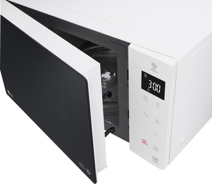 Actual product image LG MS23NECBW (23 l)