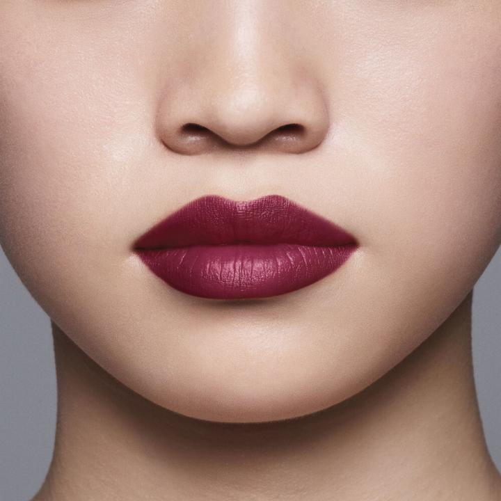 Actual product image Shiseido Lip Liner (11 Plum)