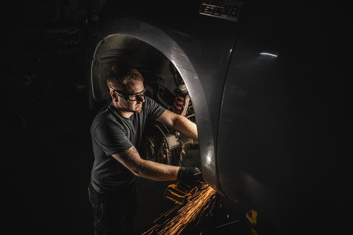 Produktbild Coast SPG500 Sicherheitsbrille mit Inspektionslampe und UV-Schutz - 160 Lumen