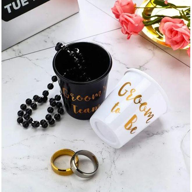 Produktbild MU Style Mehrweg Shot-Becher mit Kette Groom's Team (12 Stück) (12 x)