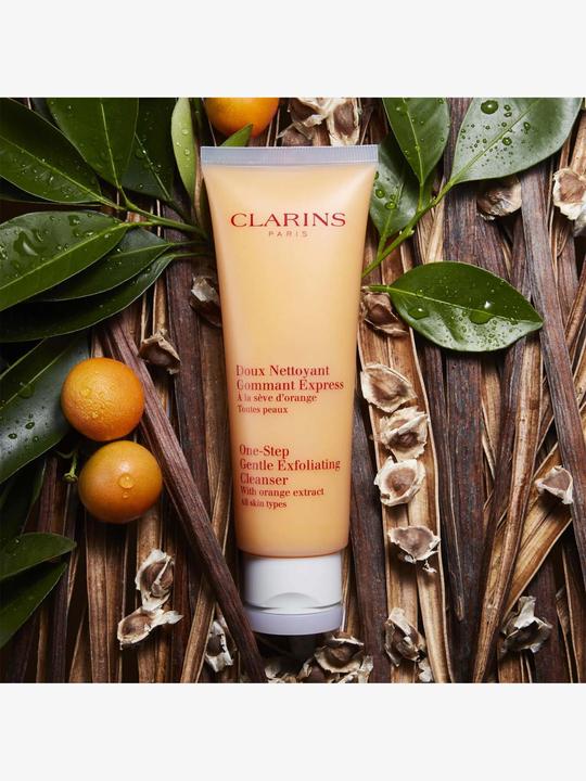Actual product image Clarins Doux Nettoyant Gommant Express (Exfoliation, 125 ml)