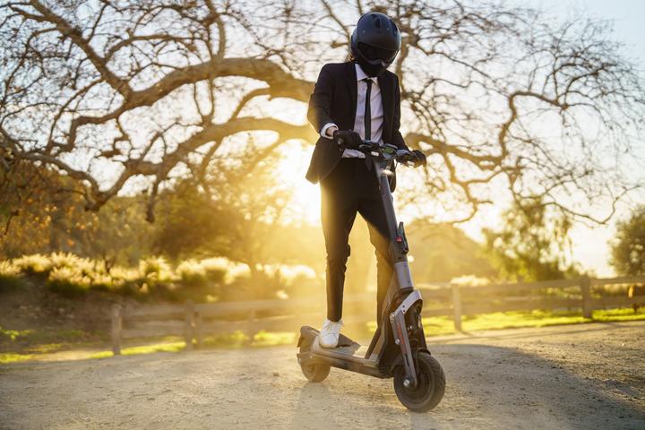 Produktbild Segway-Ninebot GT2 P (70 km/h, 90 km, 1500 W)