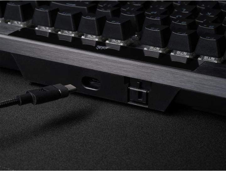 Actual product image Corsair K70 RGB Pro (DE, Cable)