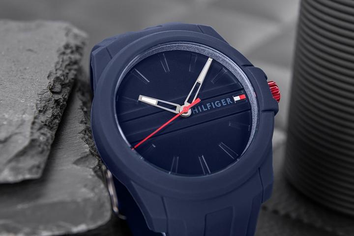 Actual product image Tommy Hilfiger Neo Herrenuhr 1792122 + BOX