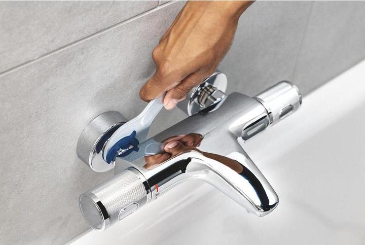 Produktbild Grohe Precision Start QuickFix Thermostatarmatur für Brause, 153mm Stichmass (CH), mattschwarz