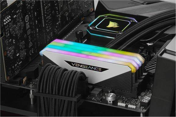 Produktbild Corsair Vengeance RGB RT (4 x 8GB, 3600 MHz, DDR4-RAM, DIMM)