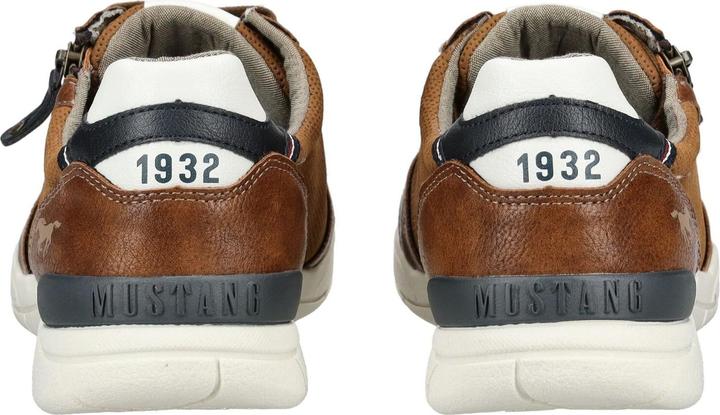 Actual product image Mustang Sneaker (40)