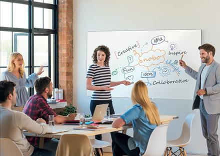 Produktbild Nobo Magnethaftendes Whiteboard Impression Pro 120 cm x 120 cm (200 x 100 cm)